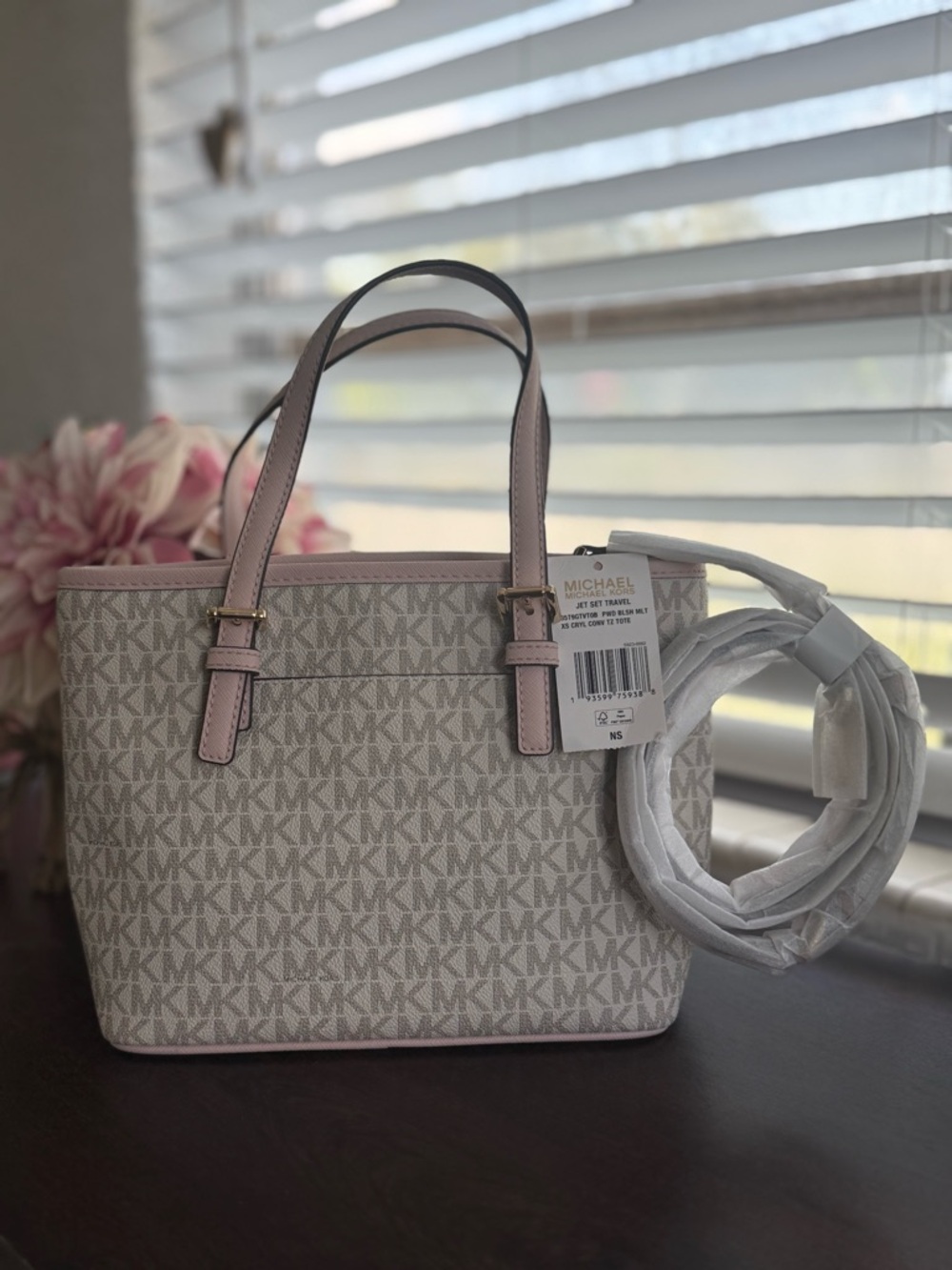 Michael Kors Pink MK Signature Canvas Tote with Gold Hardware - Picture 5 of 6